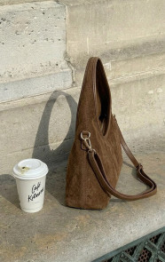 Suedine-Bag-Hobo-Look-Choco-4