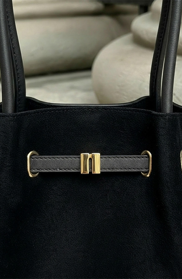 Suedine-Handtas-met-Gespdetail-Zwart-3