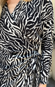 Wrap-Jurk-Zebra-Longsleeve-Beige-6-3