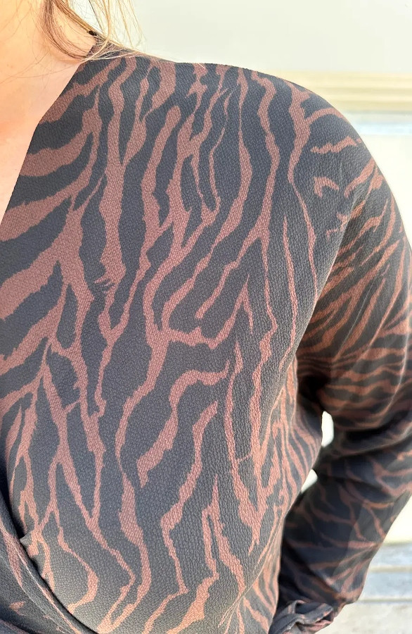Wrap-Jurk-Zebra-Longsleeve-Choco-6-2