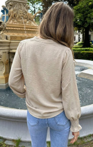Smocked-V-hals-Blouse-Beige-1