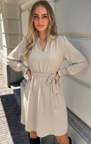 smocked-shoulder-dress-beige-goed-2