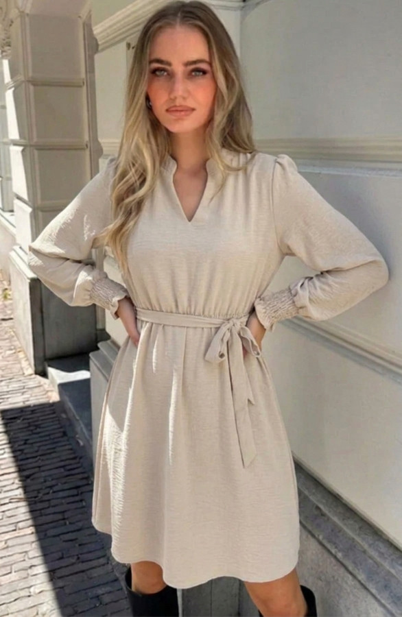 smocked-shoulder-dress-beige-goed-2