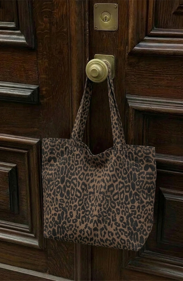 Grote-Leopard-Shopper-Cotton-Brown-2